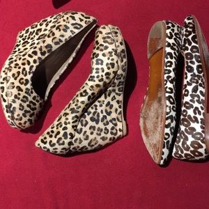 Joie 2 pairs EUC animal fur shoes